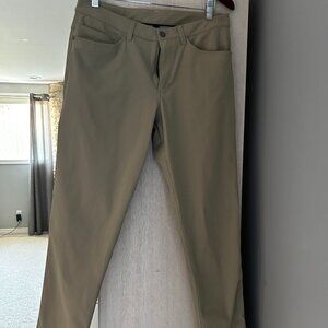 Lululemon Men's Pants, ABC Classic, Khaki Size 31W 32H